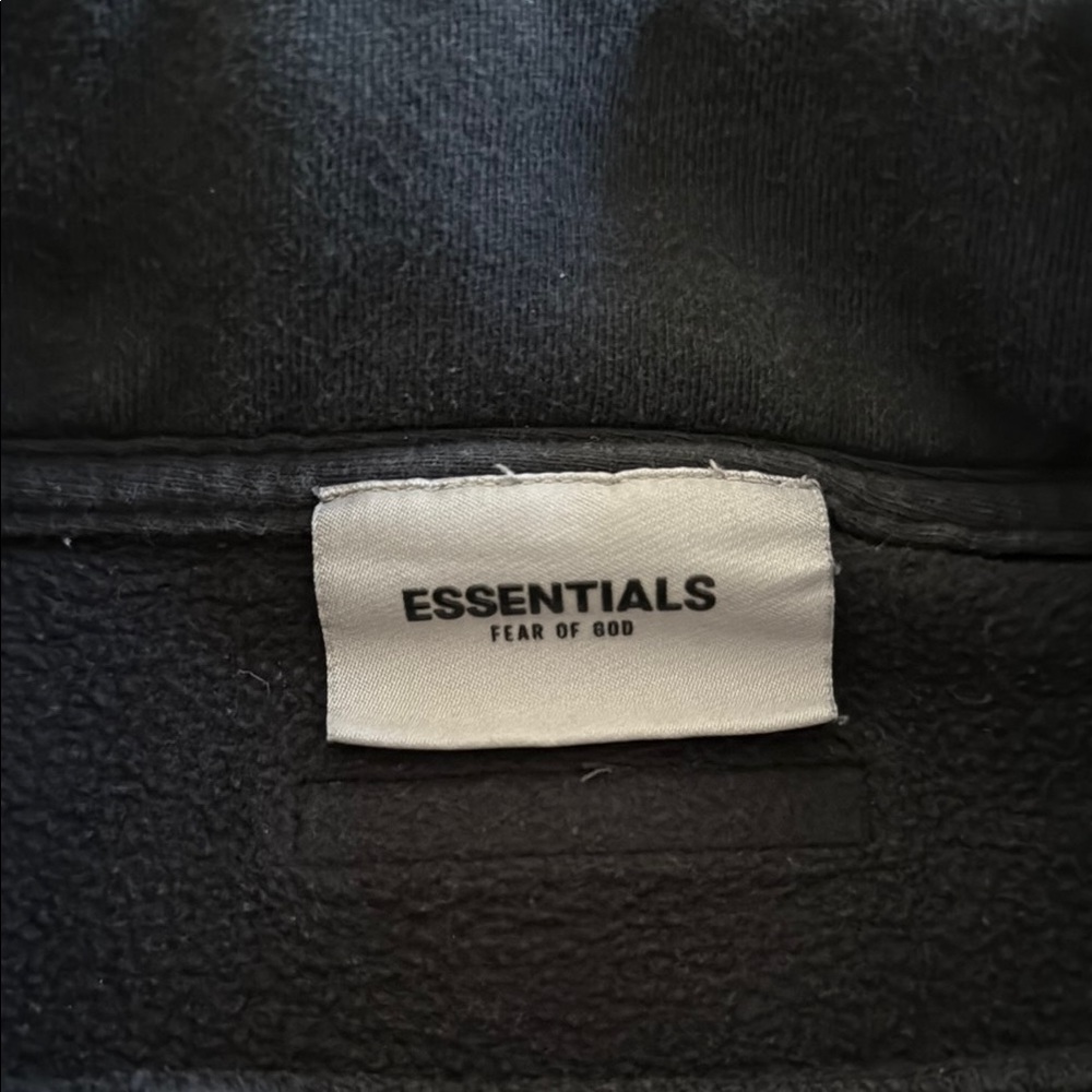 Essentials Sweater - Picture 3 of 4